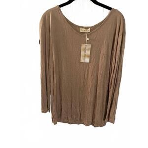 NEW URBAN MANGOZ women's v-neck long sleeve top in shitake